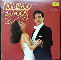 Placido Domingo sings Tangos