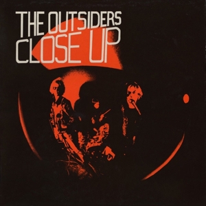 Outsiders - Close Up